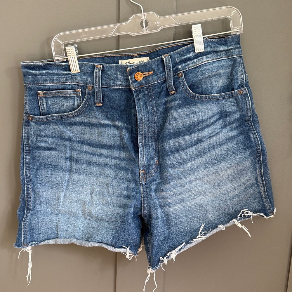 Madewell perfect Jean short size 30